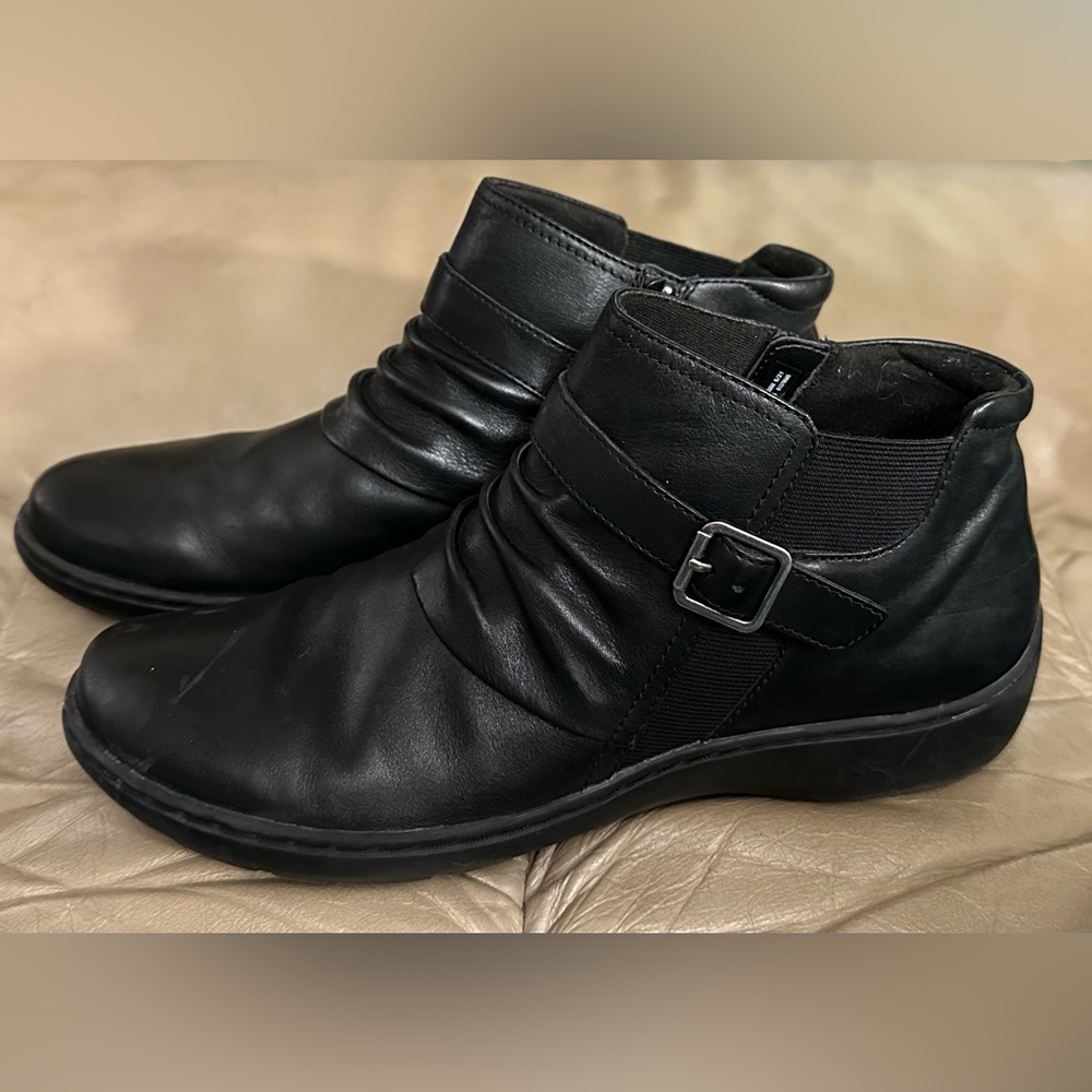 Clarks Black Buckle Zip Up Ankle Boots - Size 8 1/2